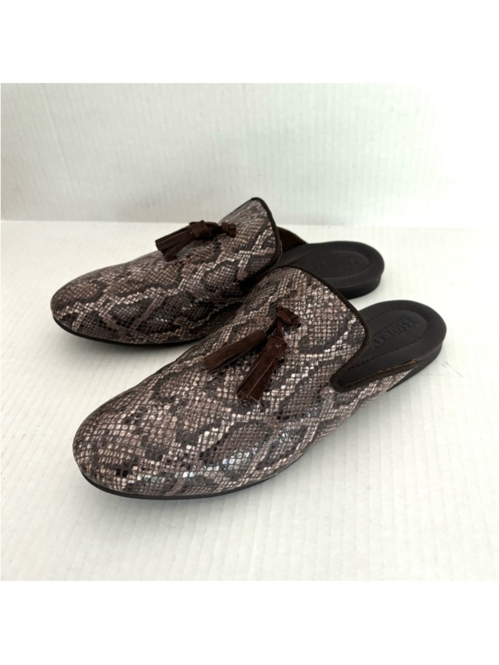 Born Handcrafted Corrin Leather Mules Python tassels comfort shoe Women's size 8